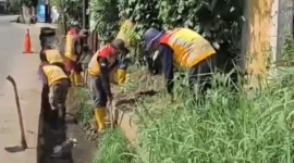 Rudy Susmanto Instruksikan Pembersihan Drainase, UPT Jajem Wilayah IX Gerak Cepat di Ruas Cikeas Udik–Bojong Nangka.