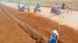 Antisipasi Banjir di Musim Hujan, Rudy Susmanto Minta Drainase Bomang Dinormalisasi.