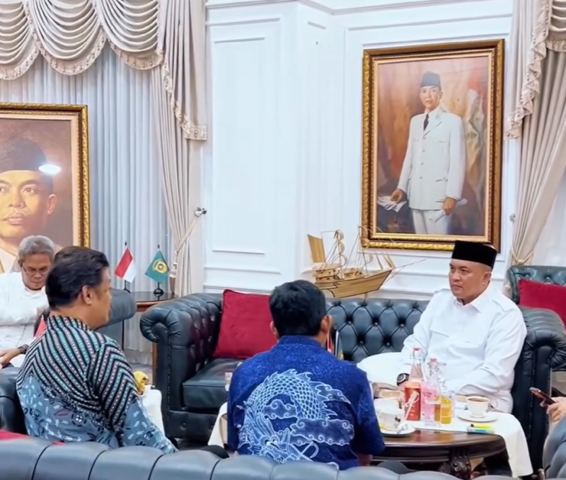 Rudy Susmanto Bangga, Desa Gunung Putri Raih Anugerah Sri Baduga Jawa Barat.