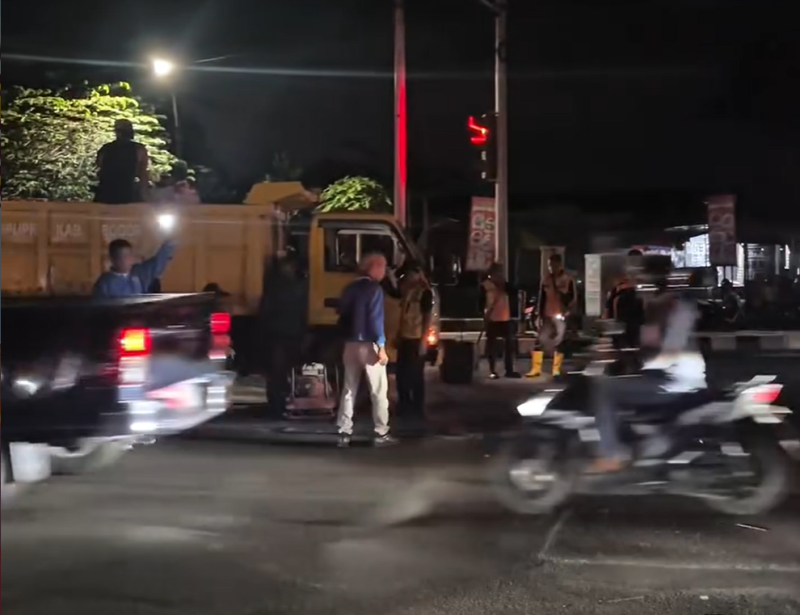 Gerak Cepat Bupati Bogor Benahi Jalan Kemang–Parung, DPRD dan Organisasi Pemuda Beri Apresiasi.