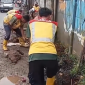 Bahu Jalan Cileungsi Kidul–Gandoang Dikupas, UPT Wilayah IX Cegah Genangan Sejak Dini.