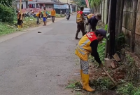 Jelang Idulfitri, Rudy Susmanto Pastikan Bahu Jalan di Kabupaten Bogor Bersih dan Tertata.