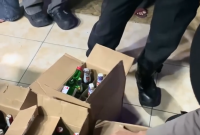 Operasi Ramadan di Wanaherang, Forkopimcam Gunung Putri Amankan 100 Botol Miras dari THM.