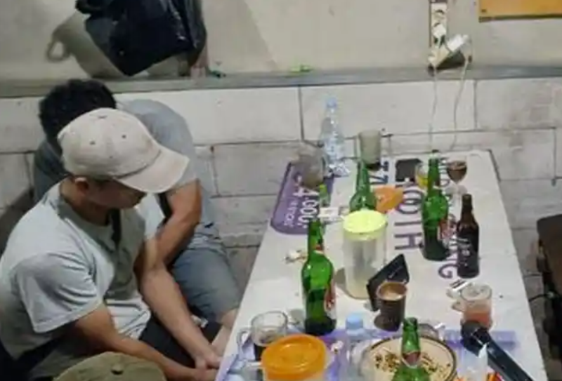 Satpol PP Kabupaten Bogor Intensifkan Patroli Ramadhan, 33 Botol Miras Ilegal Disita.