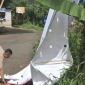 Spanduk Liar di Tamansari Ditertibkan Satpol PP, Total 20 Spanduk Dicopot.