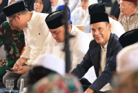 Di Masjid Baitul Faizin, Bupati Bogor Ajak Masyarakat Hidupkan Nilai Al-Qur’an.