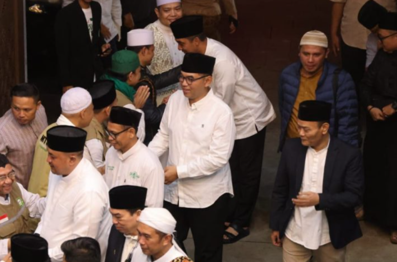 Rudy Susmanto I’tikaf dan Tahajud Bersama Warga, Doakan Keberkahan untuk Kabupaten Bogor.