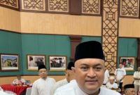 Stadion Pakansari Jadi Pusat Lebaran, Bupati Bogor Rangkul Anak Yatim dalam Kebahagiaan Idulfitri.