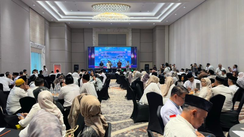 Bupati Bogor Bersama APDESI Perkuat Sinergi Pembangunan Desa Lewat Buka Puasa Bersama.