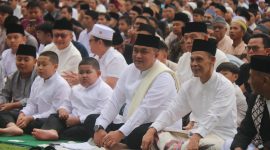 Kebersamaan Lebaran di Pakansari, Warga Bogor Rayakan Idul Fitri Penuh Sukacita. 