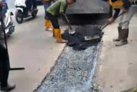 Pemkab Bogor Tindaklanjuti Keluhan Warga, Jalan Cikeas Udik–Bojong Nangka Dihotmix.