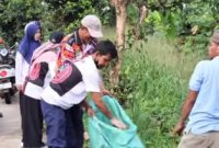 Aksi BESTI di Cipenjo, Warga Kompak Wujudkan Lingkungan Bersih dan Sehat.