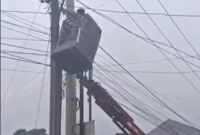 Respons Cepat Aduan Warga, Lampu Jalan Betet Gunungsindur Kini Kembali Menyala.