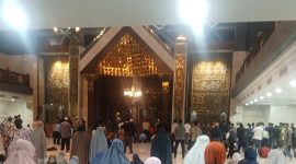 Penataan Akses dan Parkir Pakansari, Jamaah Nurul Wathon Makin Nyaman Beribadah. 