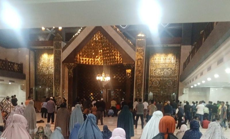 Penataan Akses dan Parkir Pakansari, Jamaah Nurul Wathon Makin Nyaman Beribadah. 