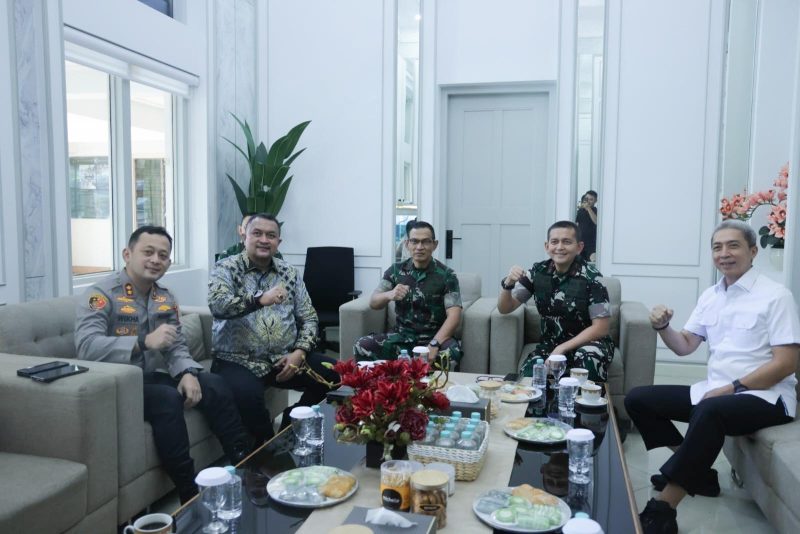 Rudy Susmanto dan Thomas Rajunio Matangkan Sinergi TMMD ke-128 untuk Stabilitas dan Pemerataan Pembangunan.