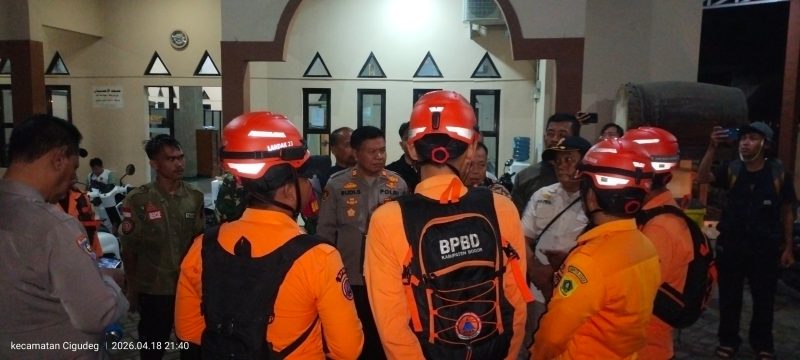 Gerak Cepat Pemkab Bogor Tangani Banjir Cigudeg, Warga Diungsikan. 
