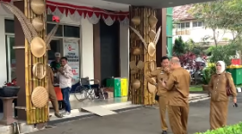 Sambut HJB ke-544, Kecamatan Cileungsi Tampilkan Dekorasi Khas Sunda.