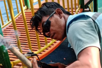 Disperkim Kabupaten Bogor Tanggap Perbaiki Wahana Bermain Rusak di Cibinong Situ Plaza.