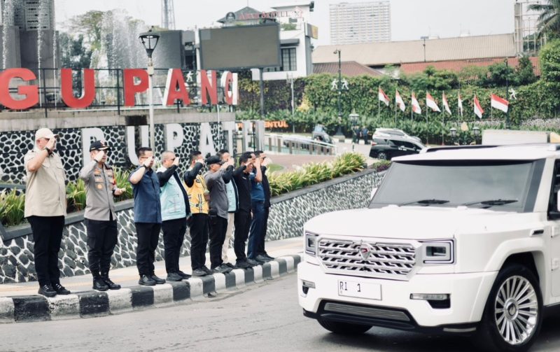 Bupati Bogor Tinjau Jalur dan Pimpin Jajaran Kehormatan Sambut Presiden di Unhan.