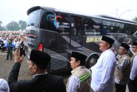Bupati Bogor Resmi Berangkatkan 335 Jamaah Haji Kloter 24 ke Tanah Suci.