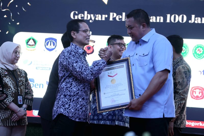 Kabupaten Bogor Kembali Ukir Rekor MURI Lewat Layanan Publik 100 Jam Tanpa Henti.
