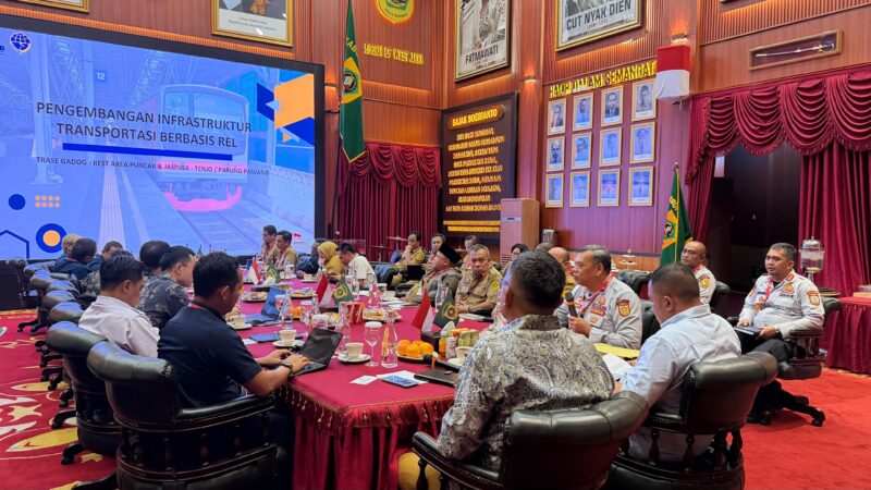 Pemkab Bogor Matangkan Rencana Pengembangan Transportasi Rel untuk Perkuat Akses Wilayah Selatan dan Barat.