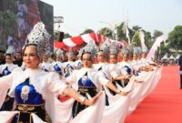 Ribuan Masyarakat Meriahkan Helaran Mapag Pajajaran Anyar, Budaya Bogor Tampil Memukau di HJB ke-544.