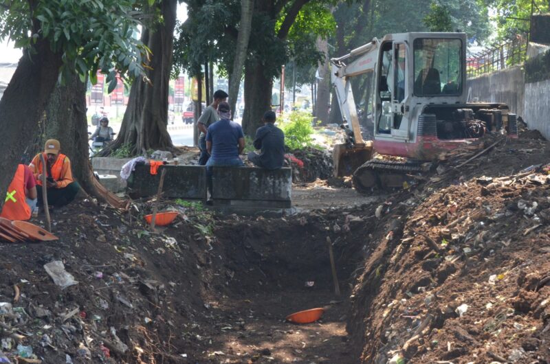 Hadapi Kemarau, Pemkab Bogor Optimalkan Normalisasi Saluran Air dan Penataan Kawasan.