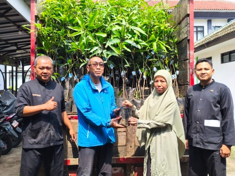 Distanhorbun Kabupaten Bogor Genjot Produksi Pangan Lewat Distribusi Puluhan Ribu Bibit.