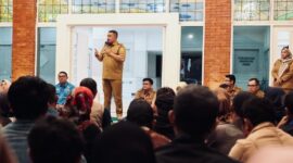 Rudy Susmanto Ajak PKL Jaga Kebersihan, Alun-alun Tegar Beriman Disiapkan Jadi Ruang Publik yang Nyaman.