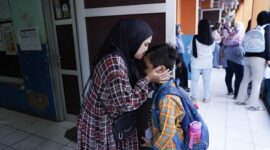 WFA Bukan Sekadar Kerja Fleksibel, ASN Pemkab Bogor Dampingi Anak Jalani MPLS.
