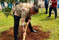 2.000 Pohon Ditanam di Pakansari, Pemkab Bogor Perkuat Komitmen Hijau untuk Masa Depan.