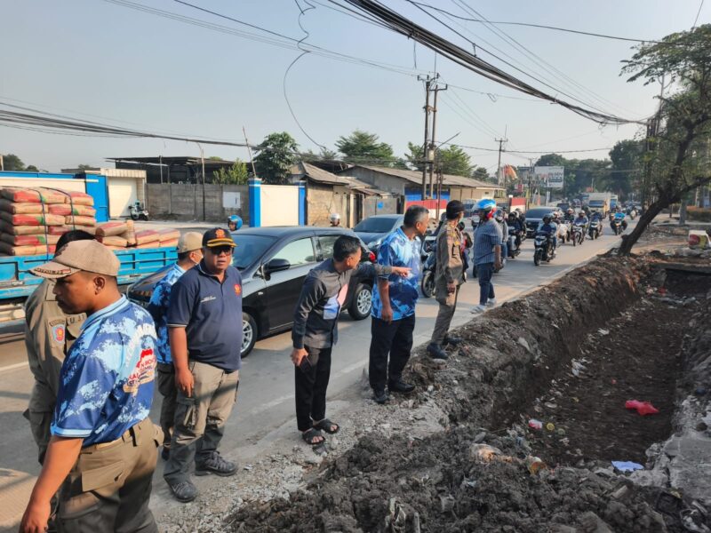 Pemkab Bogor Tingkatkan Kapasitas Aliran Sungai, Normalisasi Kali Angke I Terus Berjalan.
