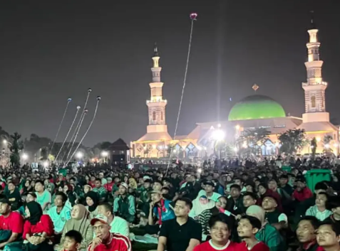 Nobar Timnas di Alun-alun Bogor Pererat Silaturahmi dan Gerakkan Ekonomi Warga.